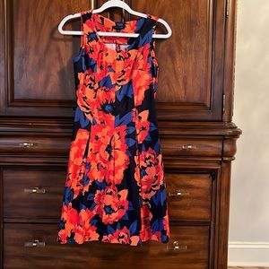 Tommy Hilfiger dress. Size 0. Beautiful fabric.